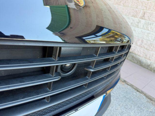 PORSCHE Macan 2.0 245CV PDK UNIPROPRIETARIO CERCHI DA 20" PASM