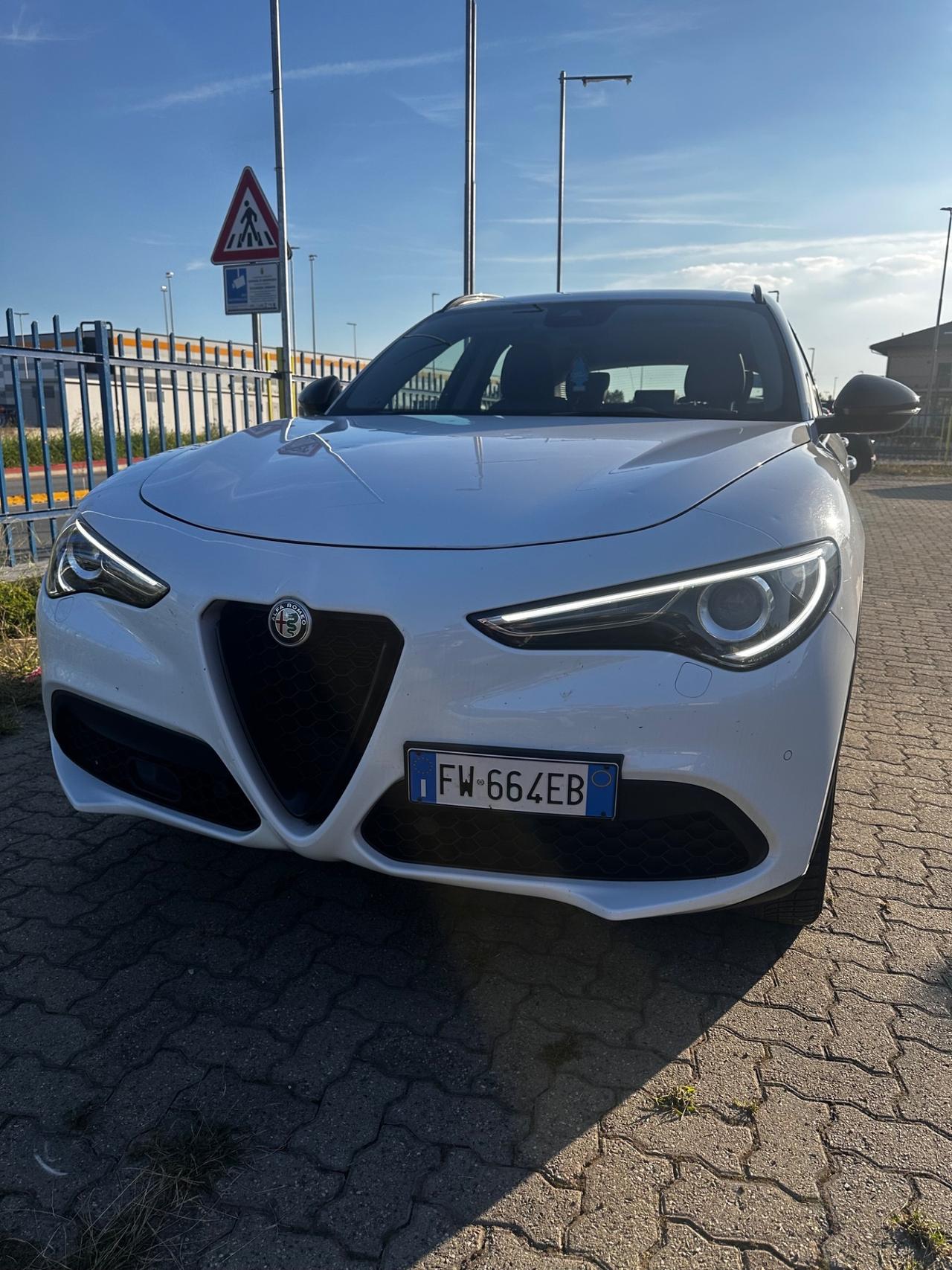 Alfa Romeo Stelvio 2.2 Turbodiesel 210 CV AT8 Q4 B-Tech