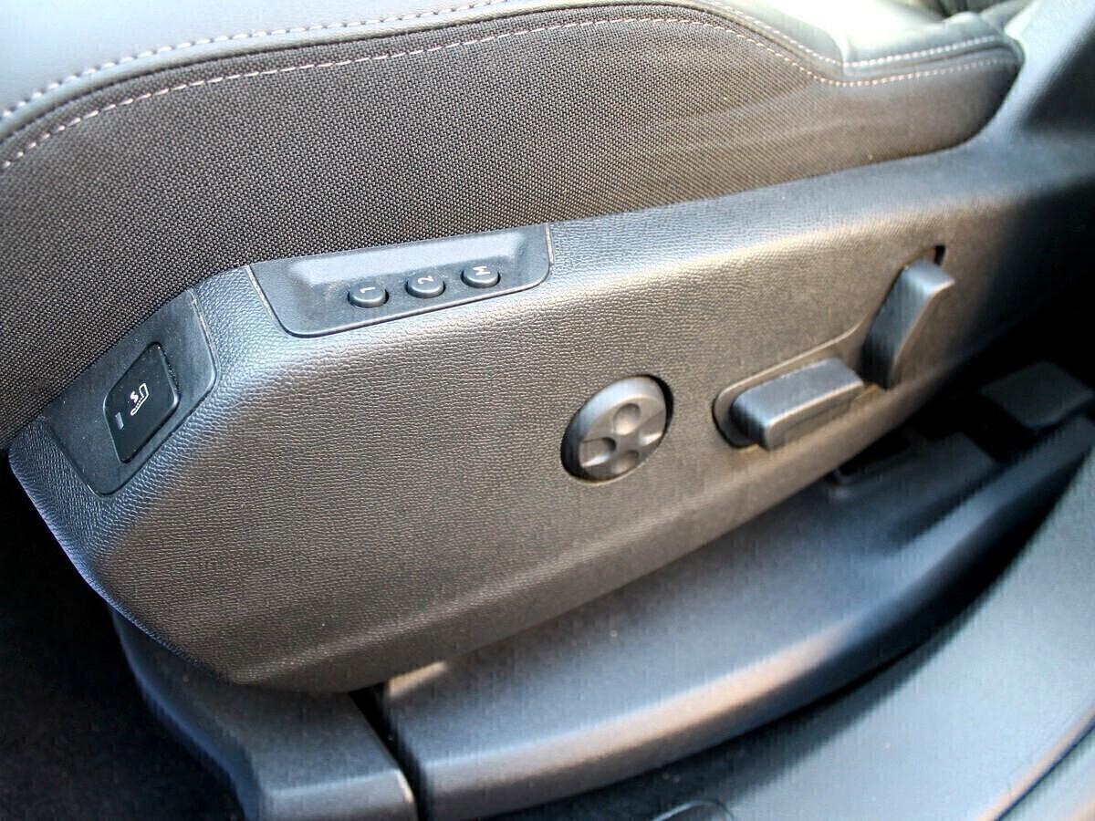 Peugeot 3008 1.5hdi Allure EAT8 TETTO PELLE LED CAM