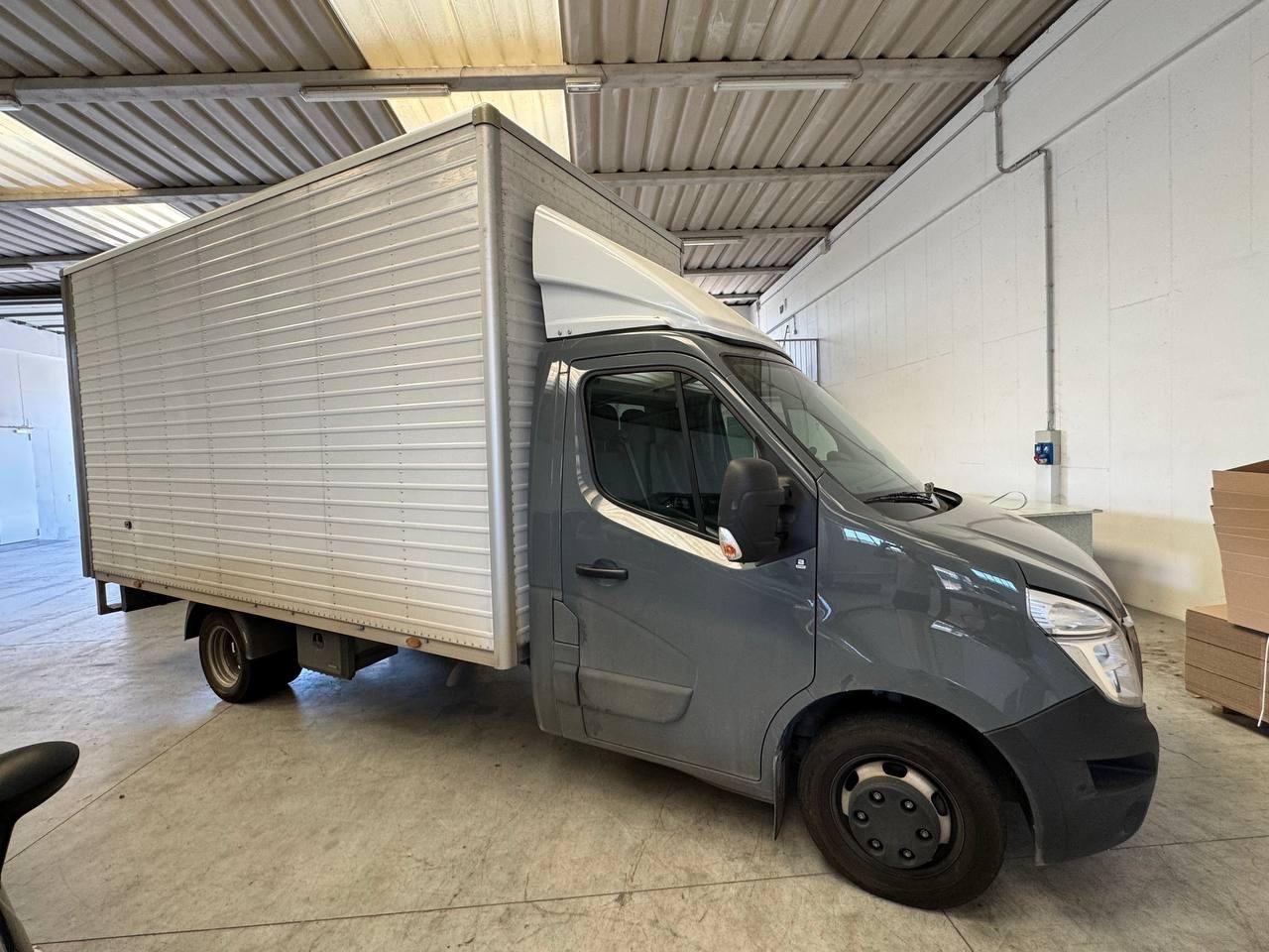 Nissan Interstar 2.3 dCi 163 CV Box Centrocar – 55.000 km