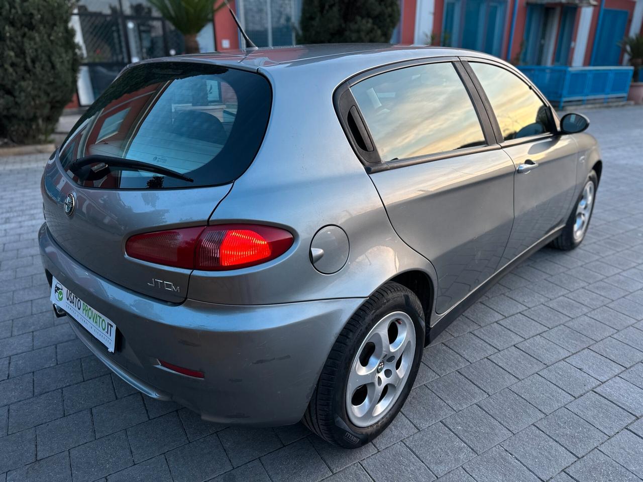 Alfa Romeo 147 1.9 JTDm 120cv UNIPRO