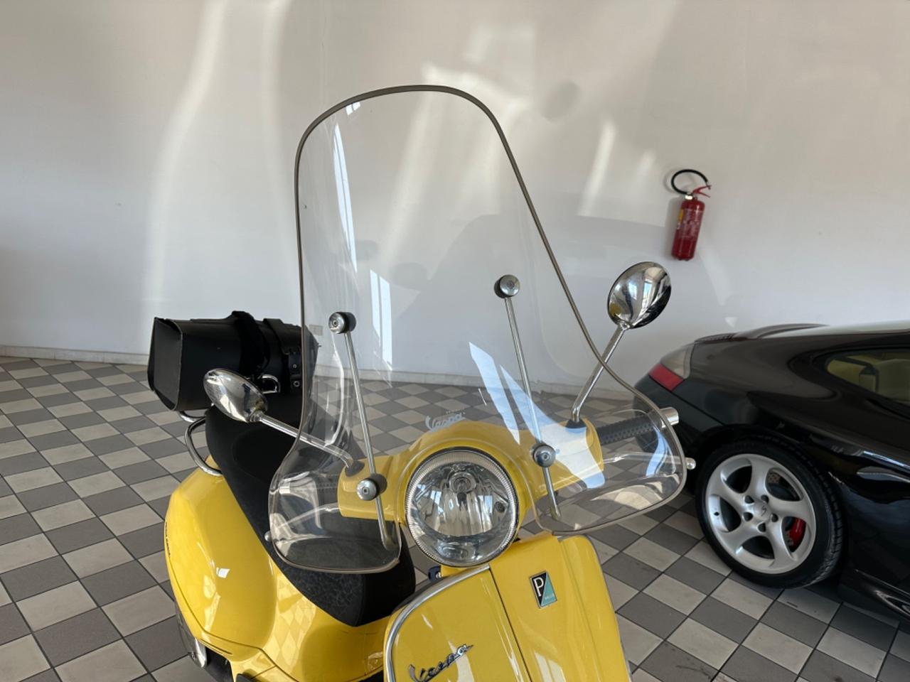 Piaggio Vespa 250 GTS