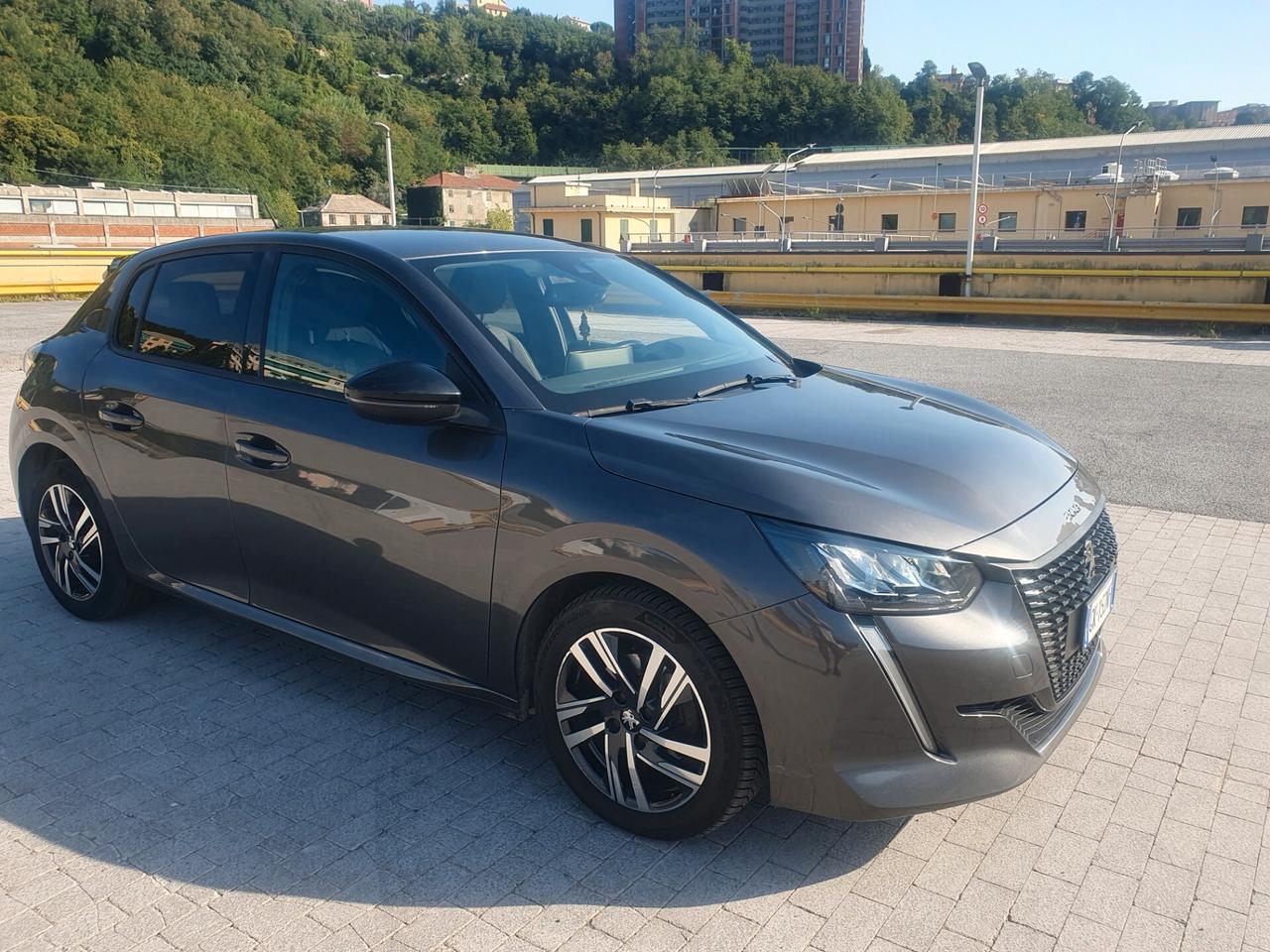 Peugeot 208 PureTech 100 Stop&Start 5 porte Allure