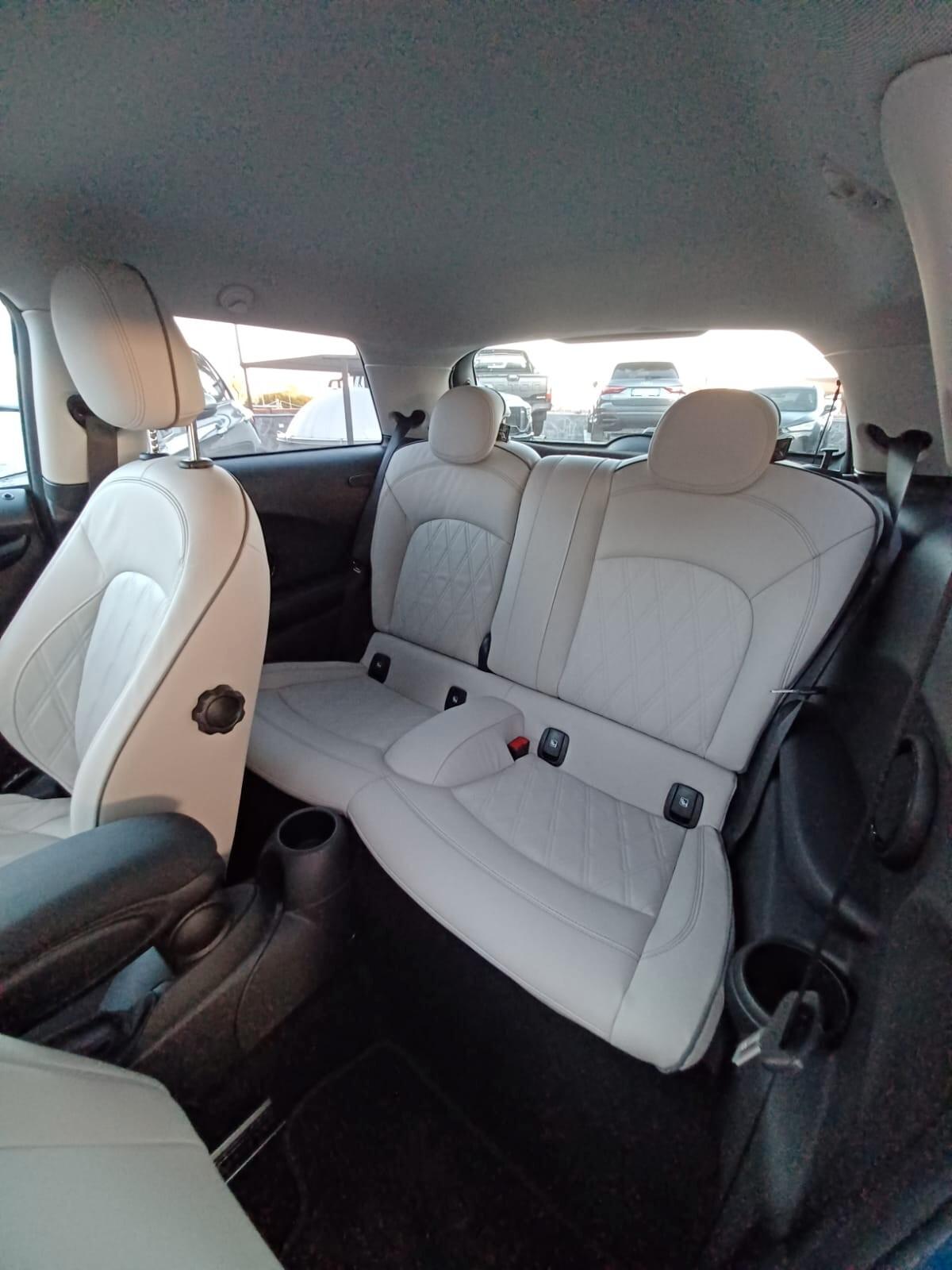 Mini 1.5 Cooper Camden Edition