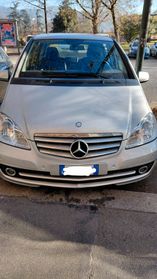 Mercedes-benz A 180 BlueEFFICIENCY Premium