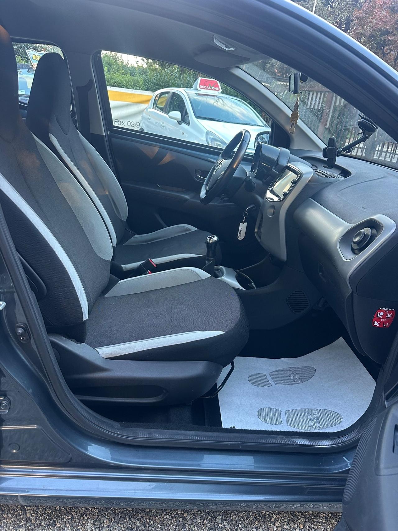 Toyota Aygo 1.0 VVT-i 69 CV 5 porte x-cite