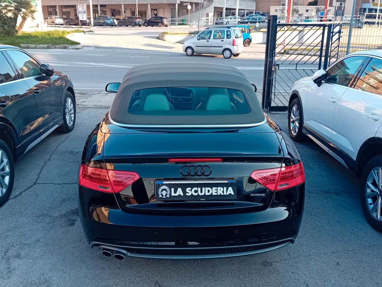 Audi A5 Cabrio 2.0 TDI clean diesel Business