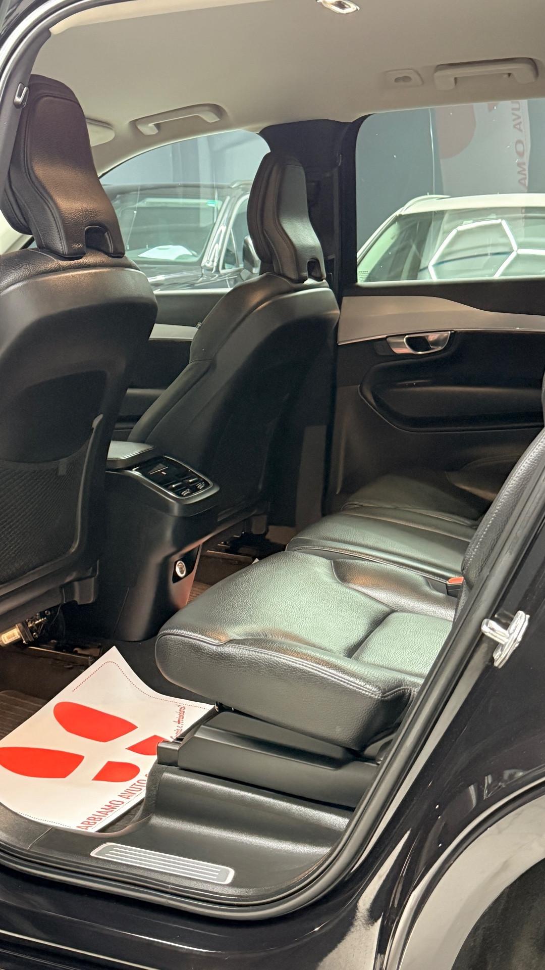 Volvo XC 90 XC90 B5 (d) AWD Geartronic 7 posti Inscription