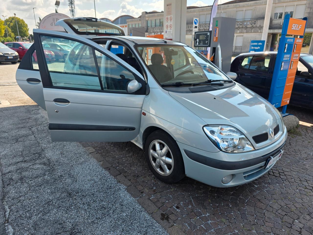 Renault Scenic RXE 1.6 con 132.000km Neopatentati ok