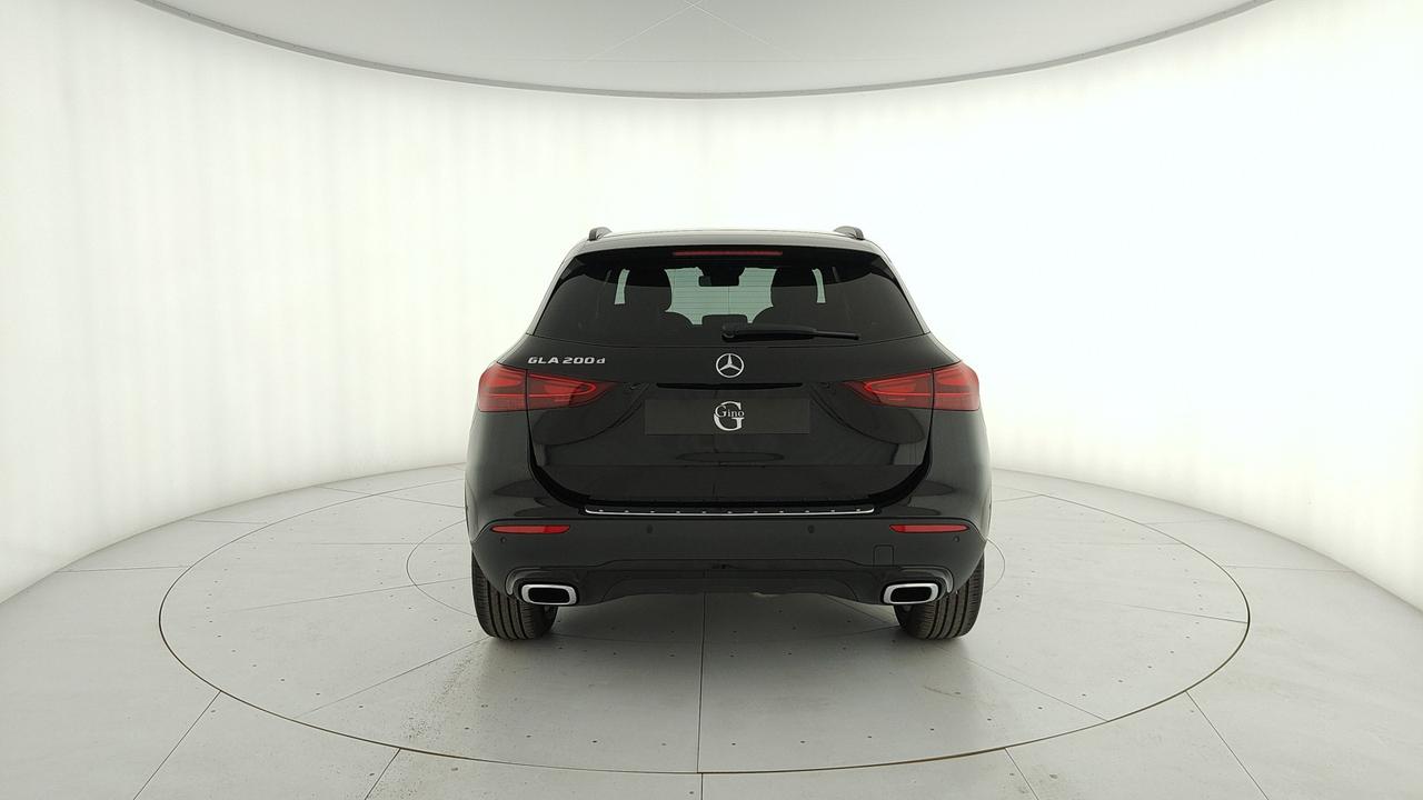Mercedes-Benz GLA 200 d automatic