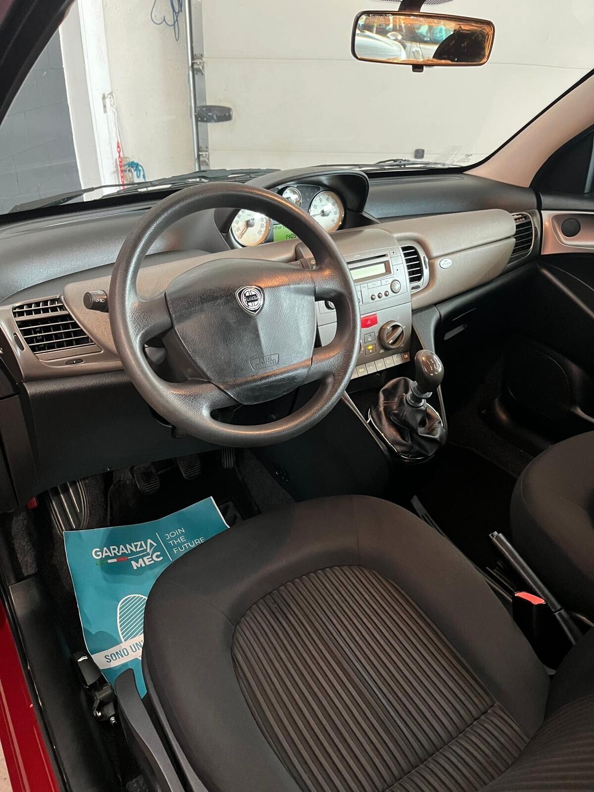 Lancia Ypsilon 1.2 NEOPATENTATI