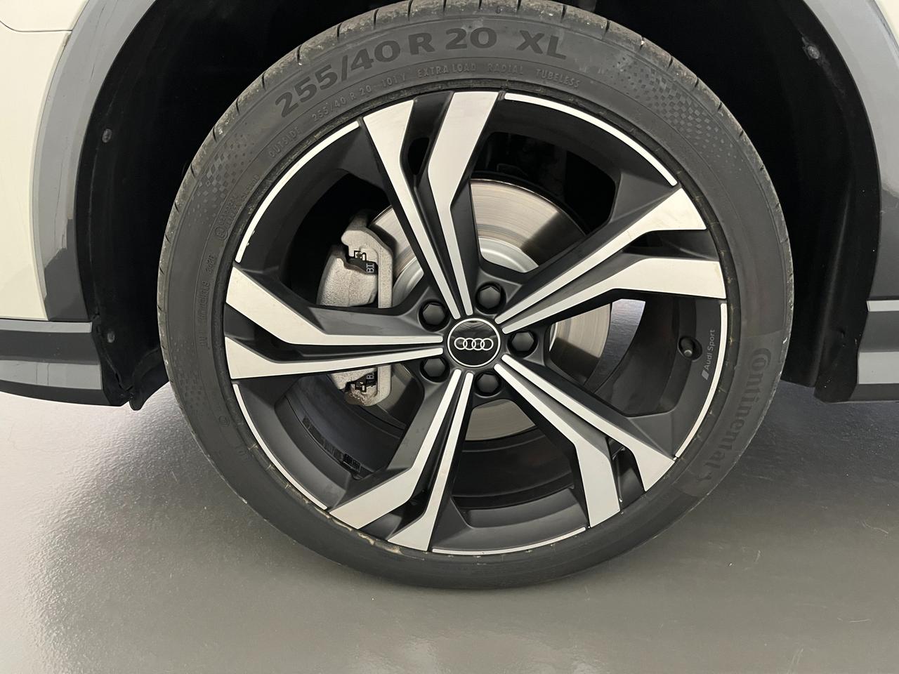 AUDI Q3 SPORTBACK 45 TFSI-E S-TRONIC IDENTITY BLACK