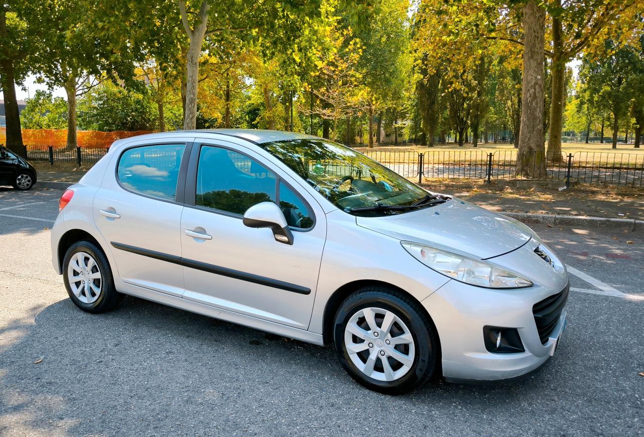 Peugeot 207 1.4 VTi 95CV 5p. XS