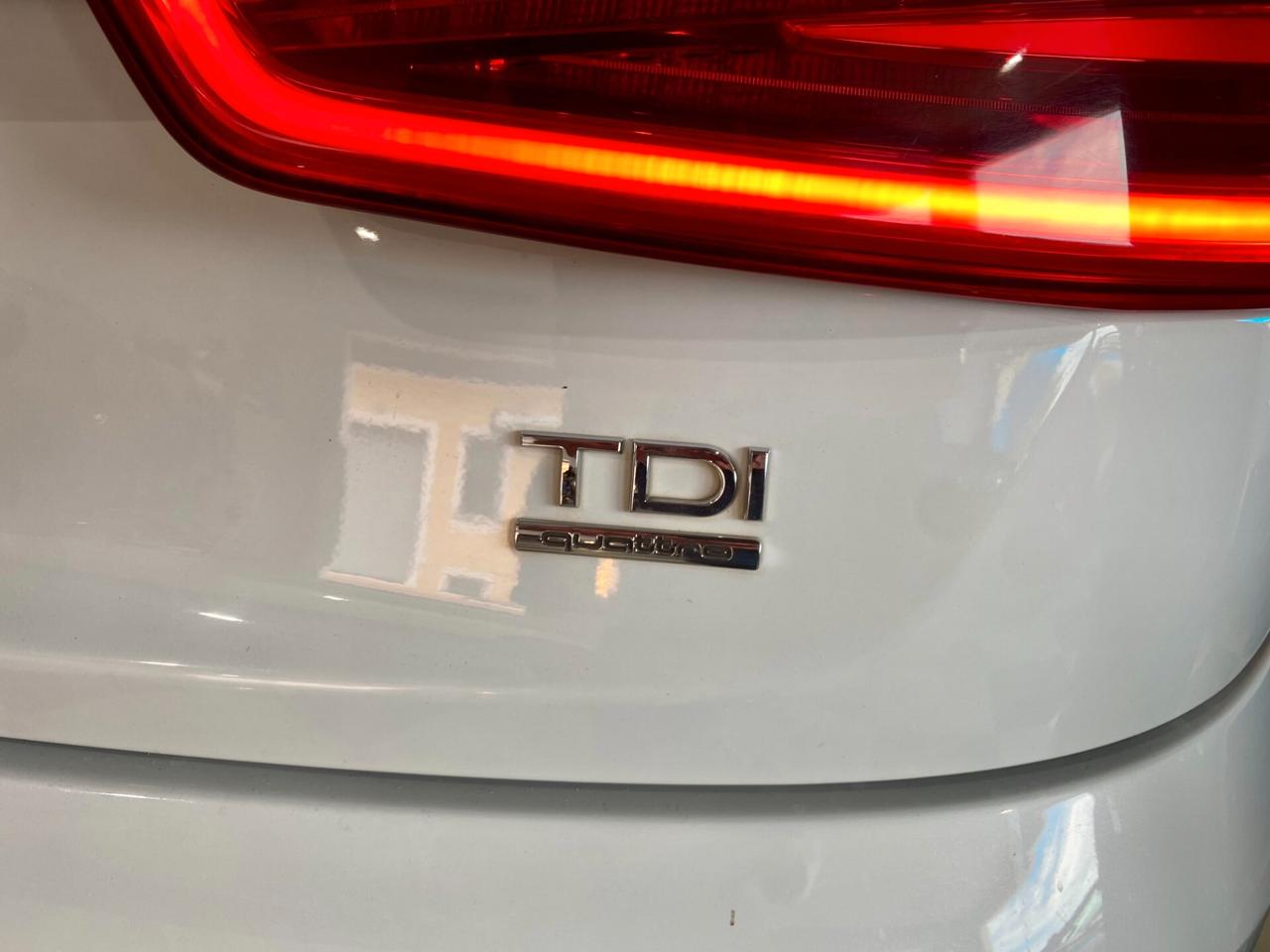 Audi Q3 2.0 TDI 177 CV quattro S tronic S-Line-2012