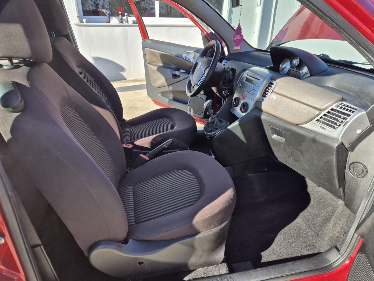 Lancia Ypsilon 1.4 Diva Ecochic GPL