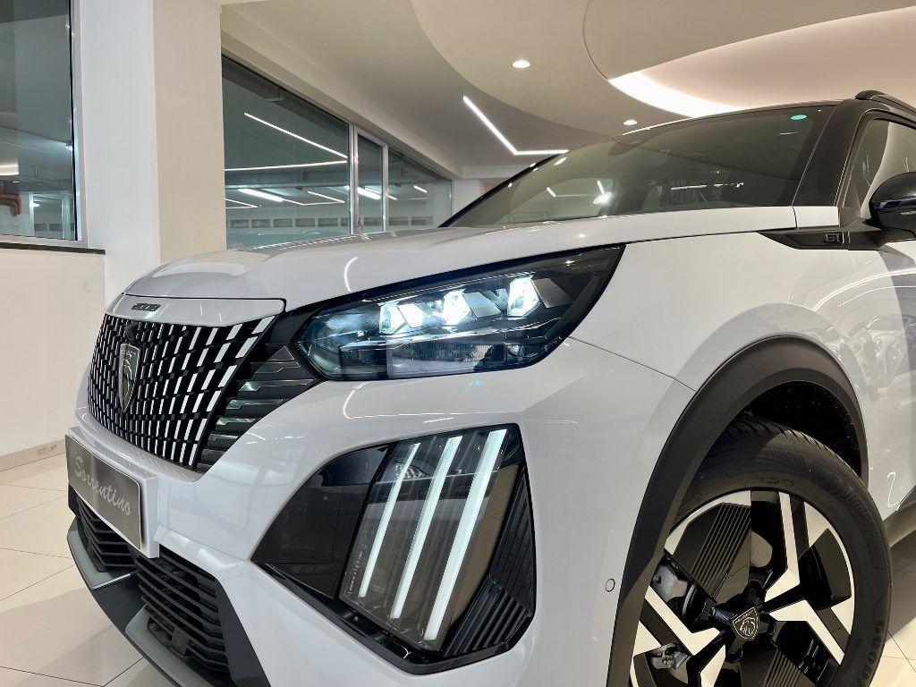Peugeot 2008 GT Hybrid 145 MOTORE A CATENA 8 ANNI DI GARANZIA