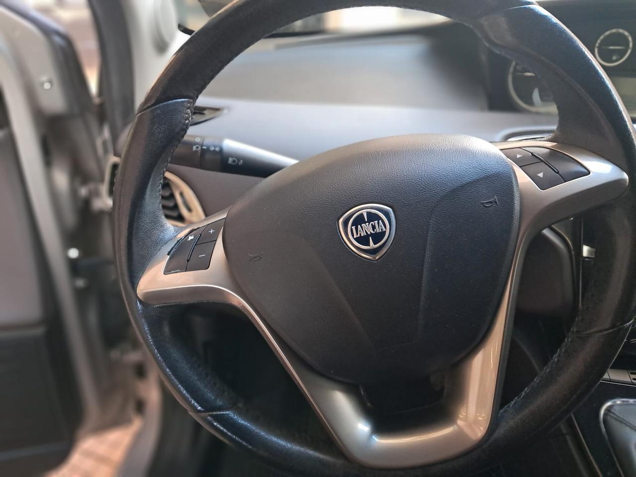 LANCIA YPSILON 900 METANO-NEOPATENTATI-Euro5250