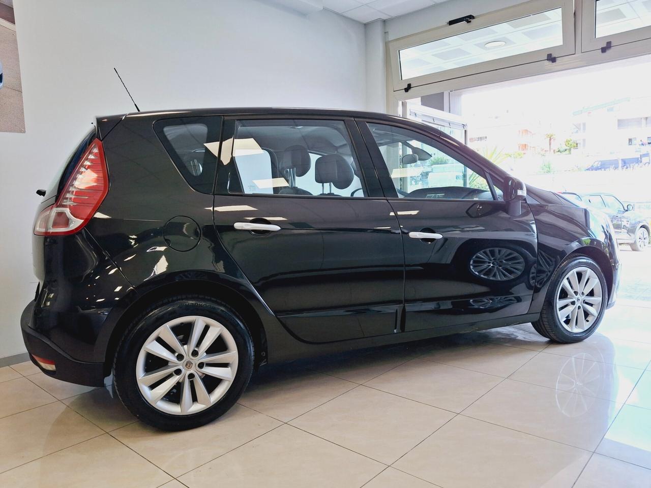 Renault Scenic Scénic X-Mod 1.5 dCi 110CV Luxe