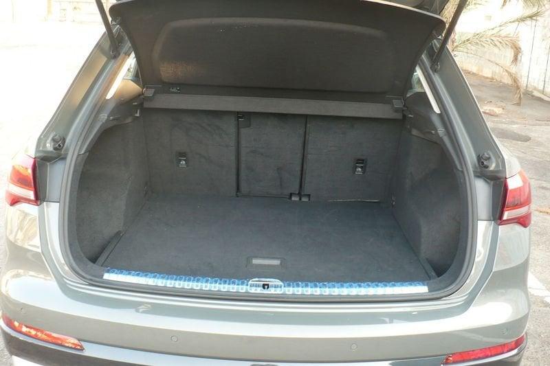 Audi Q3 Q3 35 TDI S tronic Business Advanced