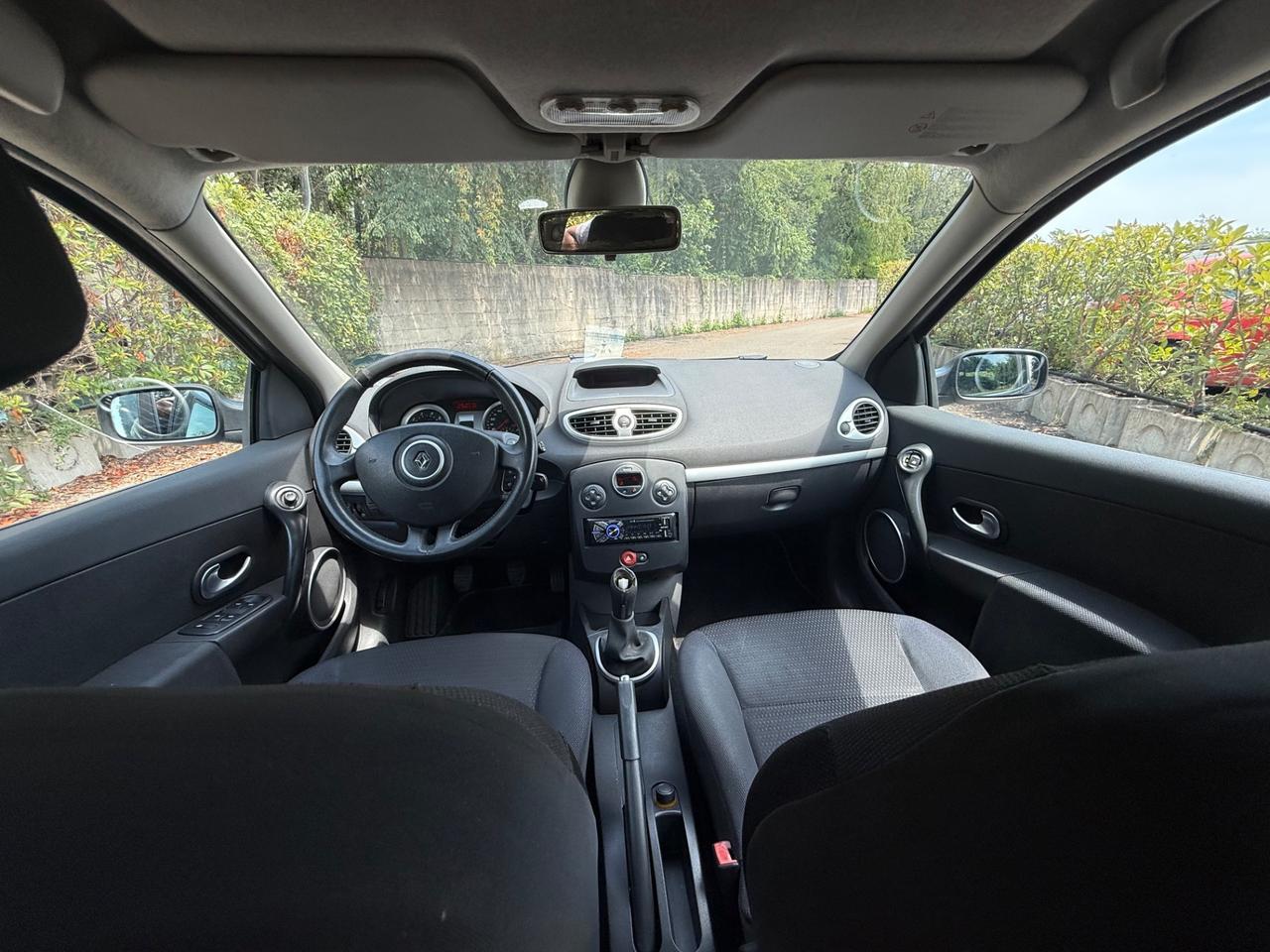 Renault Clio 1.4 16V 5 porte Dynamique