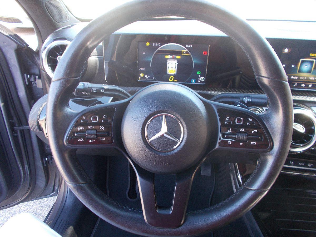 MERCEDES - Classe A - A 180 d Automatic Business