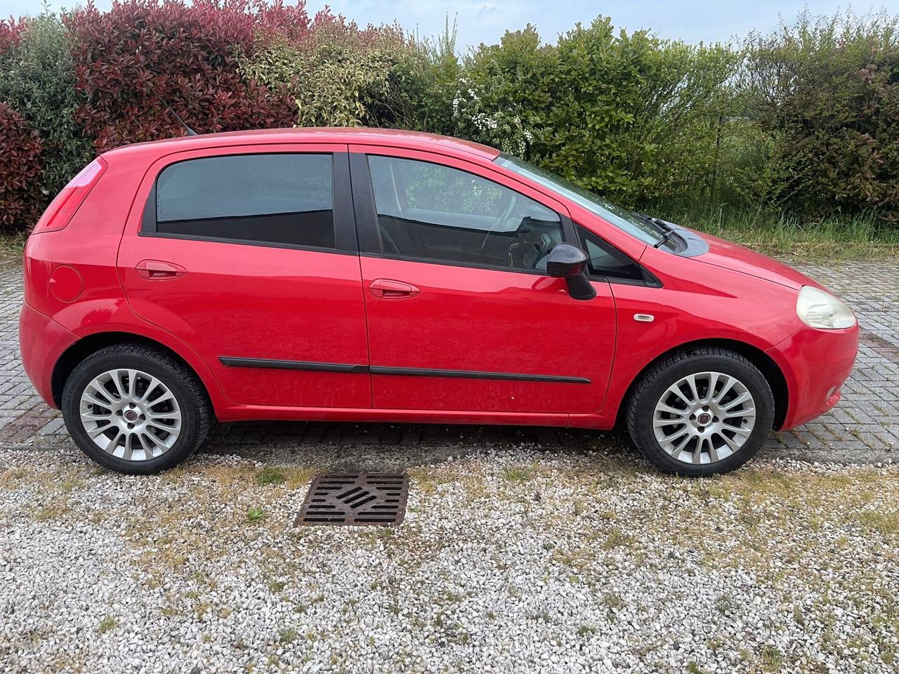 Fiat Grande Punto 1.4 5 porte Dynamic Natural Power UNI PROPIET