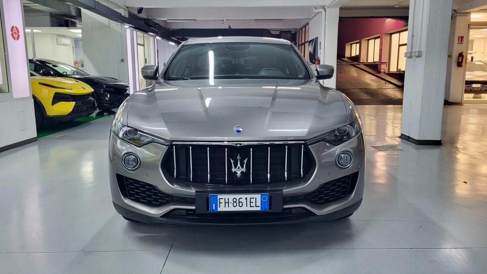 Maserati Levante 3.0 V6 275cv auto