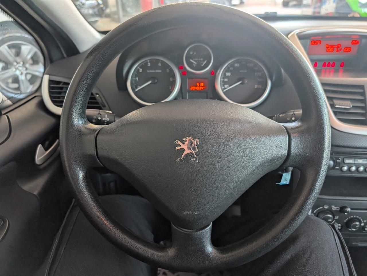 Peugeot 207 Plus 1.4 8V 75CV 5p. ECO GPL