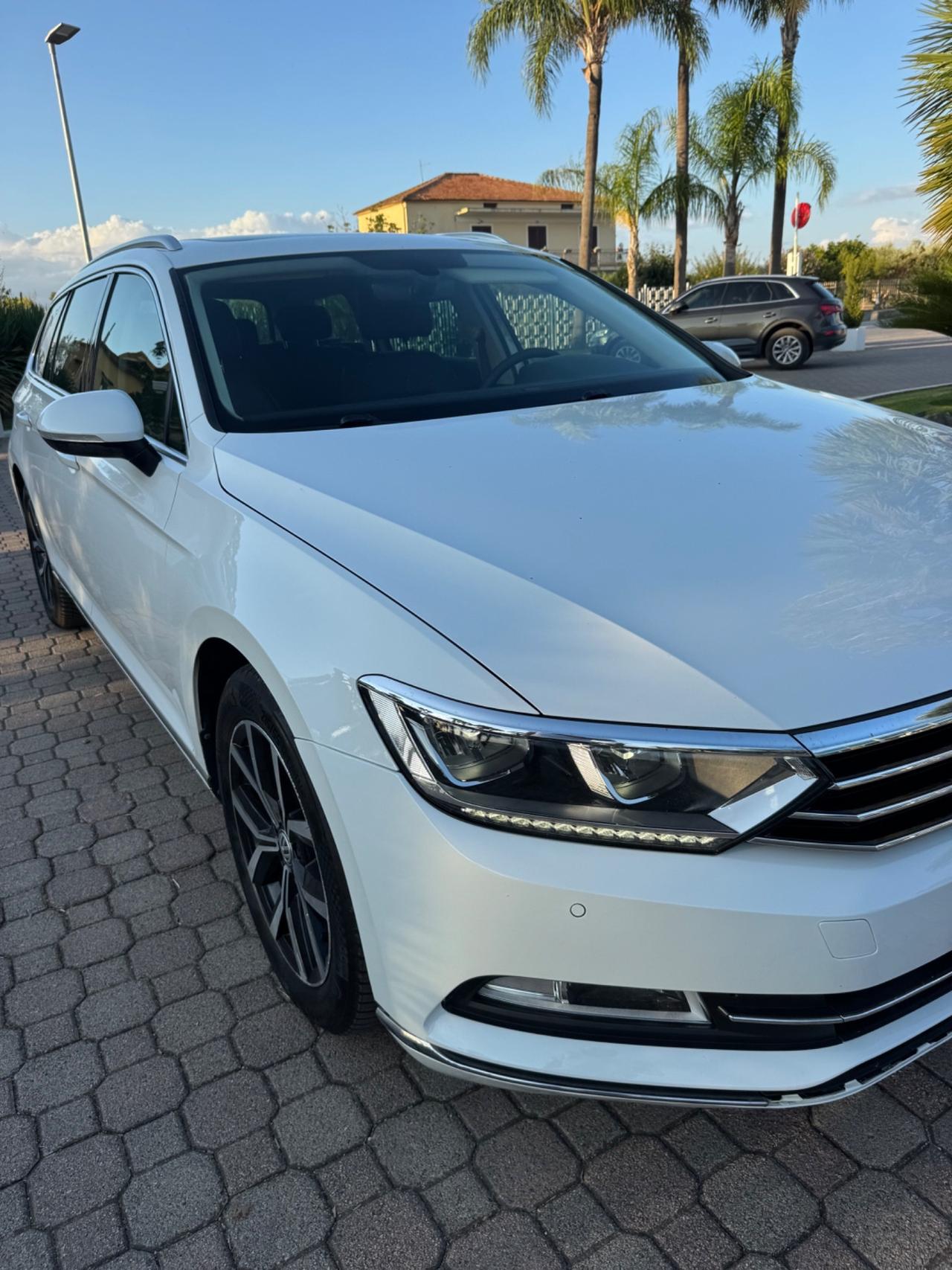 Volkswagen Passat Variant 2.0 TDI 190 CV DSG Highline BlueMotion Tech.