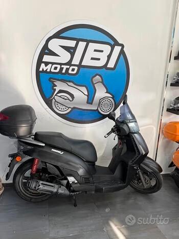 Kymco People 300