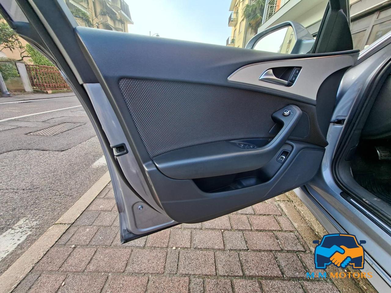 AUDI A6 AVANT S LINE gancio traino