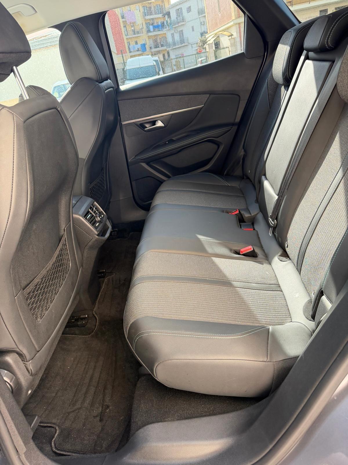 Peugeot 3008 BlueHDi 130 S&S EAT8 Allure Pack