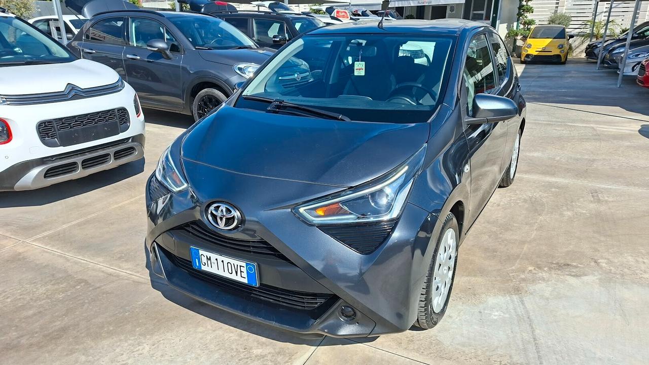 Toyota Aygo Connect 1.0 VVT-i 72 CV 5 porte 2021