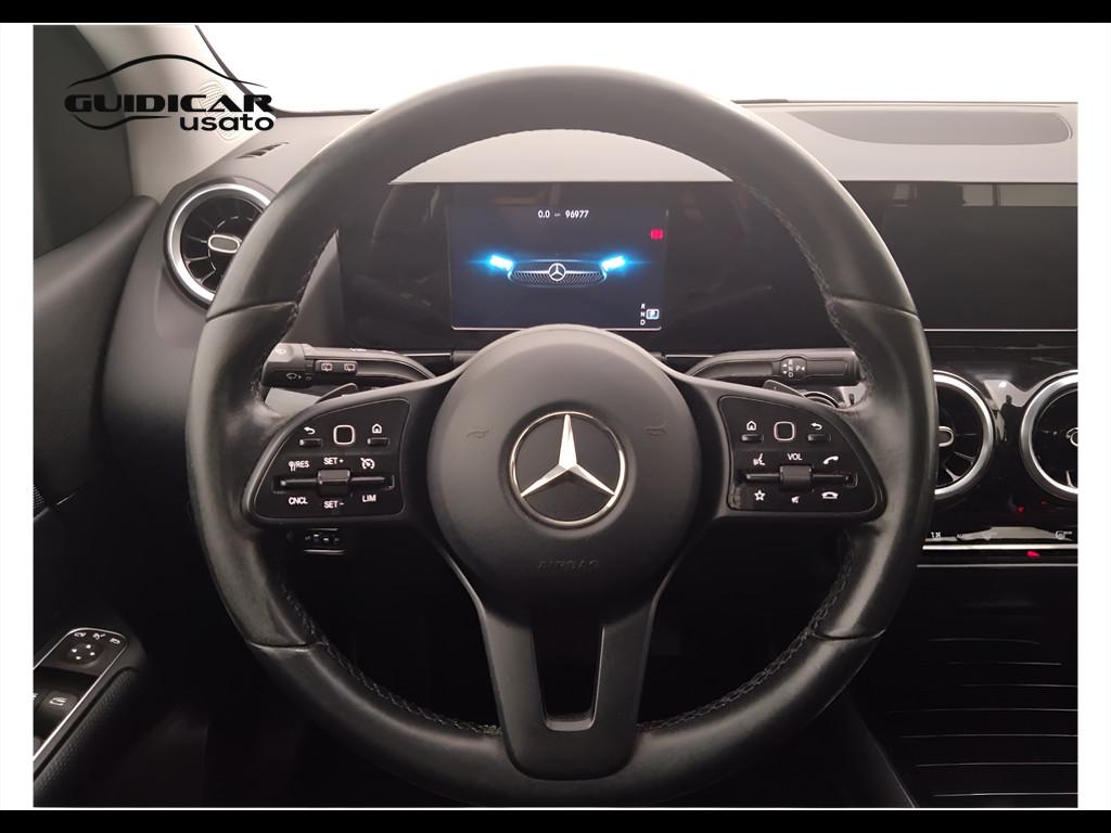 Mercedes-Benz Classe B - W247 2018 - B 180 d Sport auto