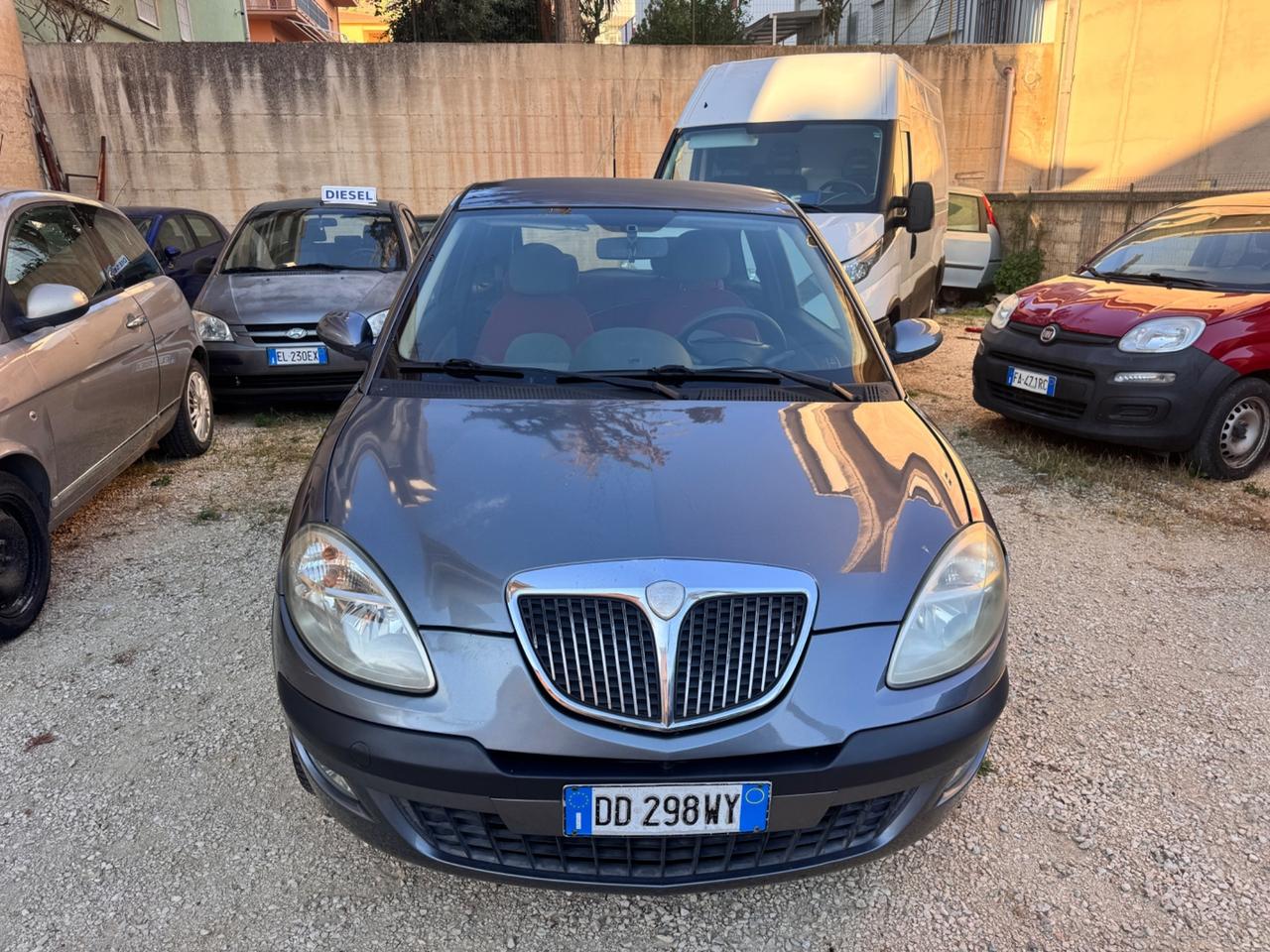 Lancia Ypsilon 1.2 Argento