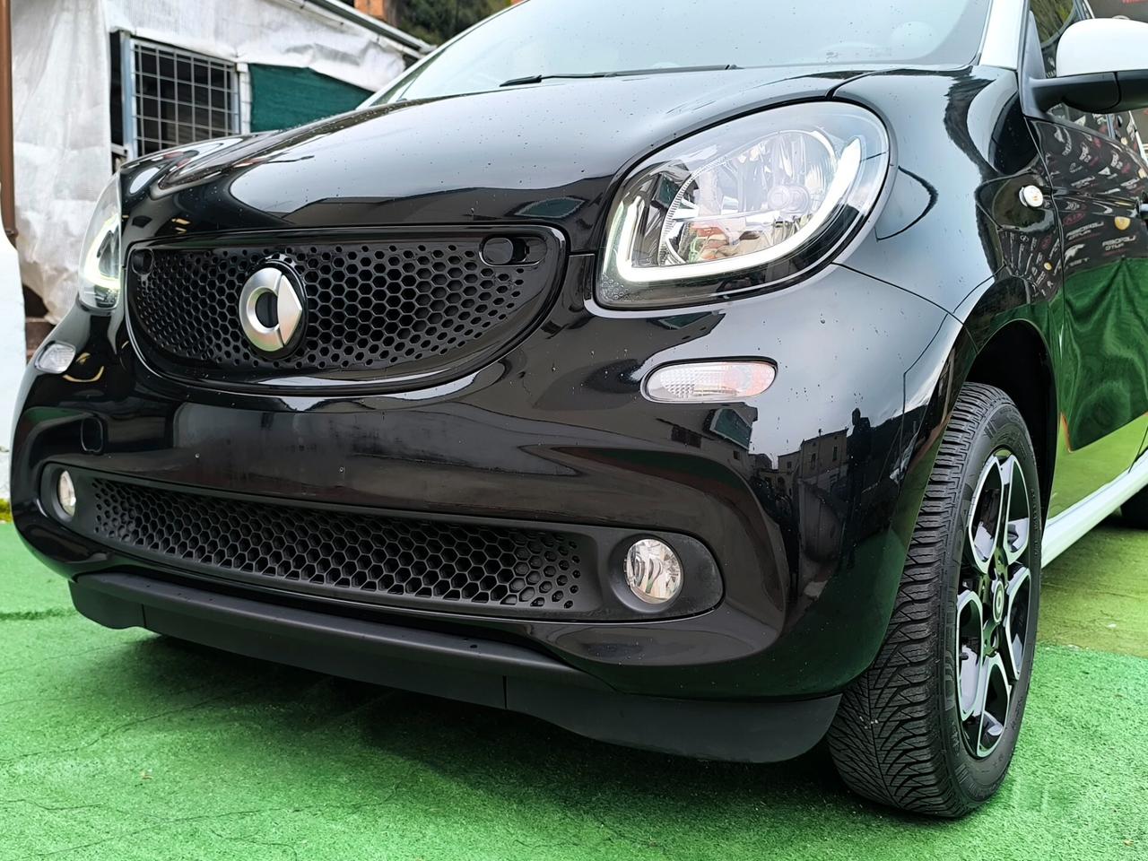 Smart ForFour 1.0 71 cv versione Passion Full Led