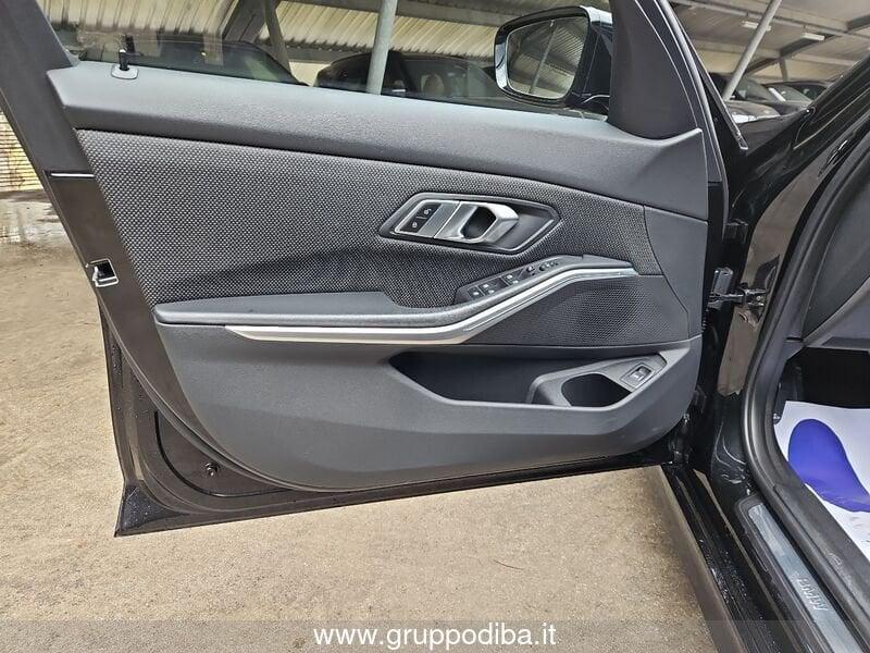 BMW Serie 3 Touring Serie 3 G21 2022 Touring 316d Touring mhev 48V auto