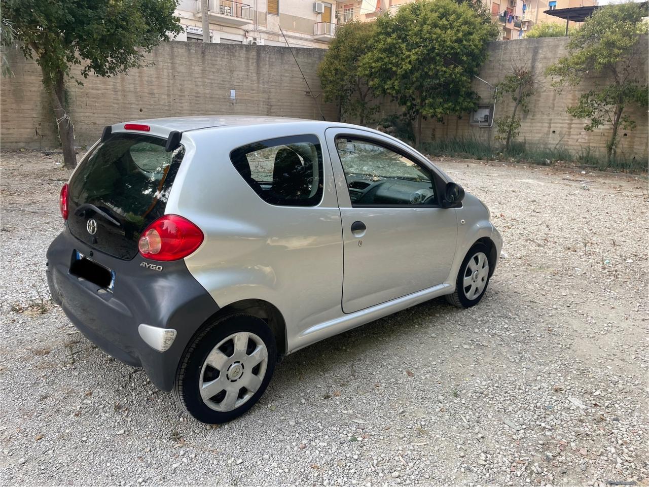 Toyota Aygo 1.0 12V VVT-i 3 porte Sol