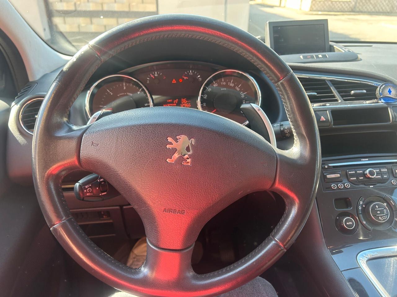 Peugeot 3008 1.6 e-HDi 112CV cambio robotizzato S.&S. Premium