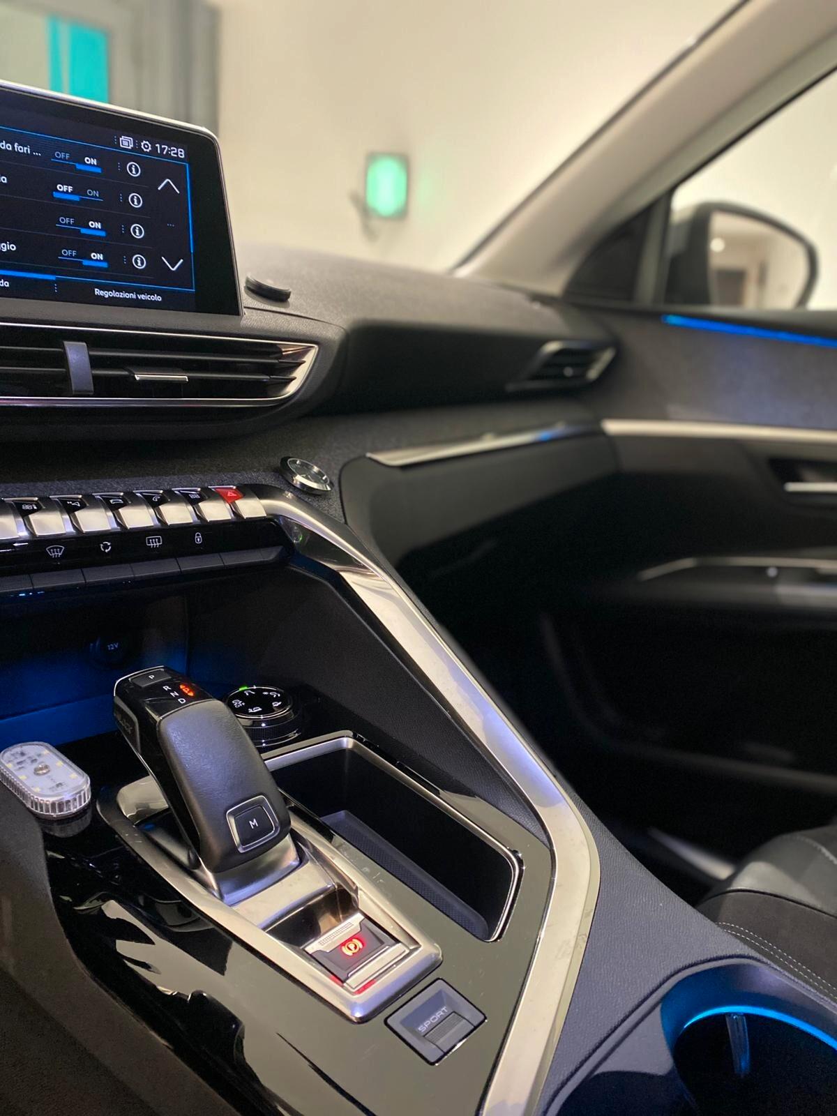 Peugeot 3008 BlueHDi 130 S&S EAT8 Allure