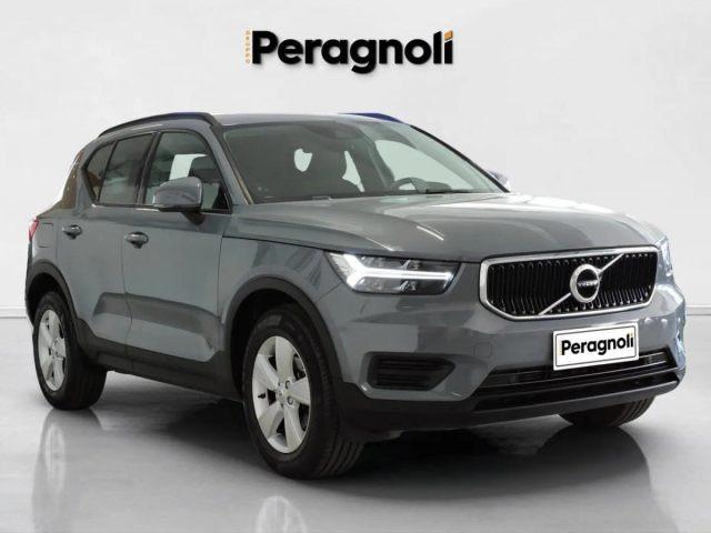 VOLVO XC40 T2 MOMENTUM CORE MANUALE