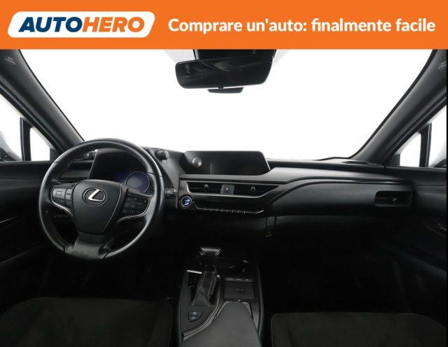 LEXUS UX Full Electric UX Hybrid Executive