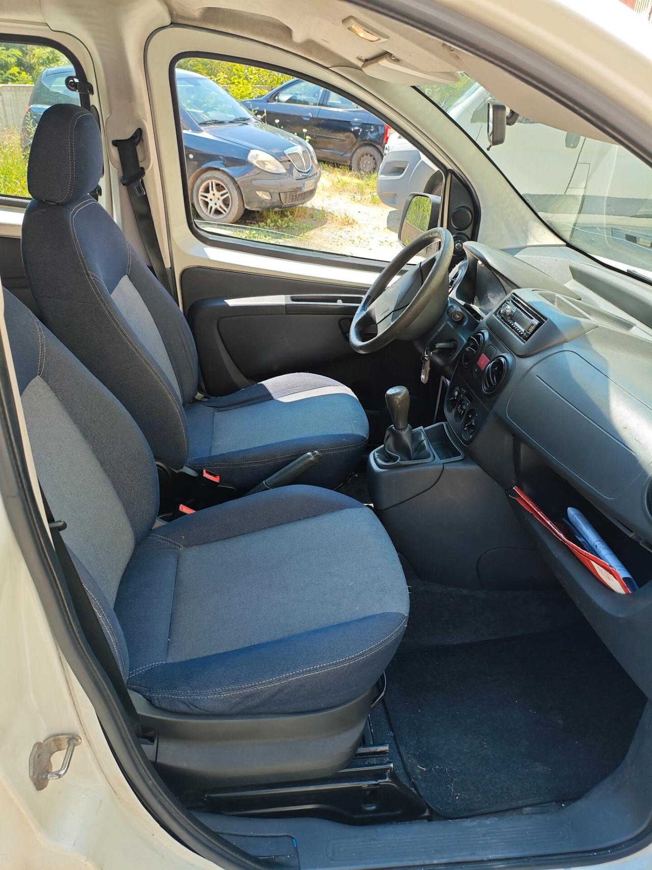 Peugeot bipper tipee