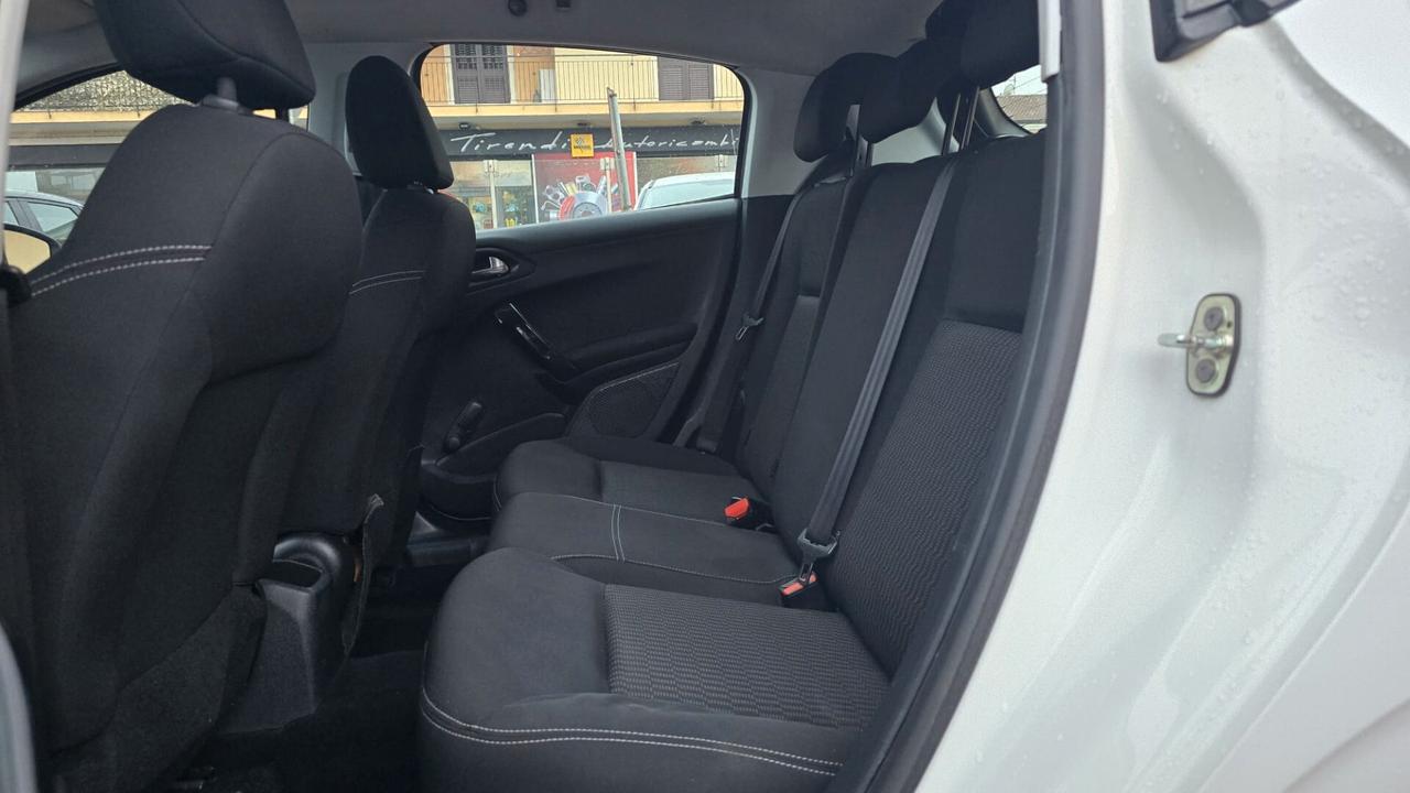 Peugeot 208 1.4 HDi 68 CV 5 porte Active