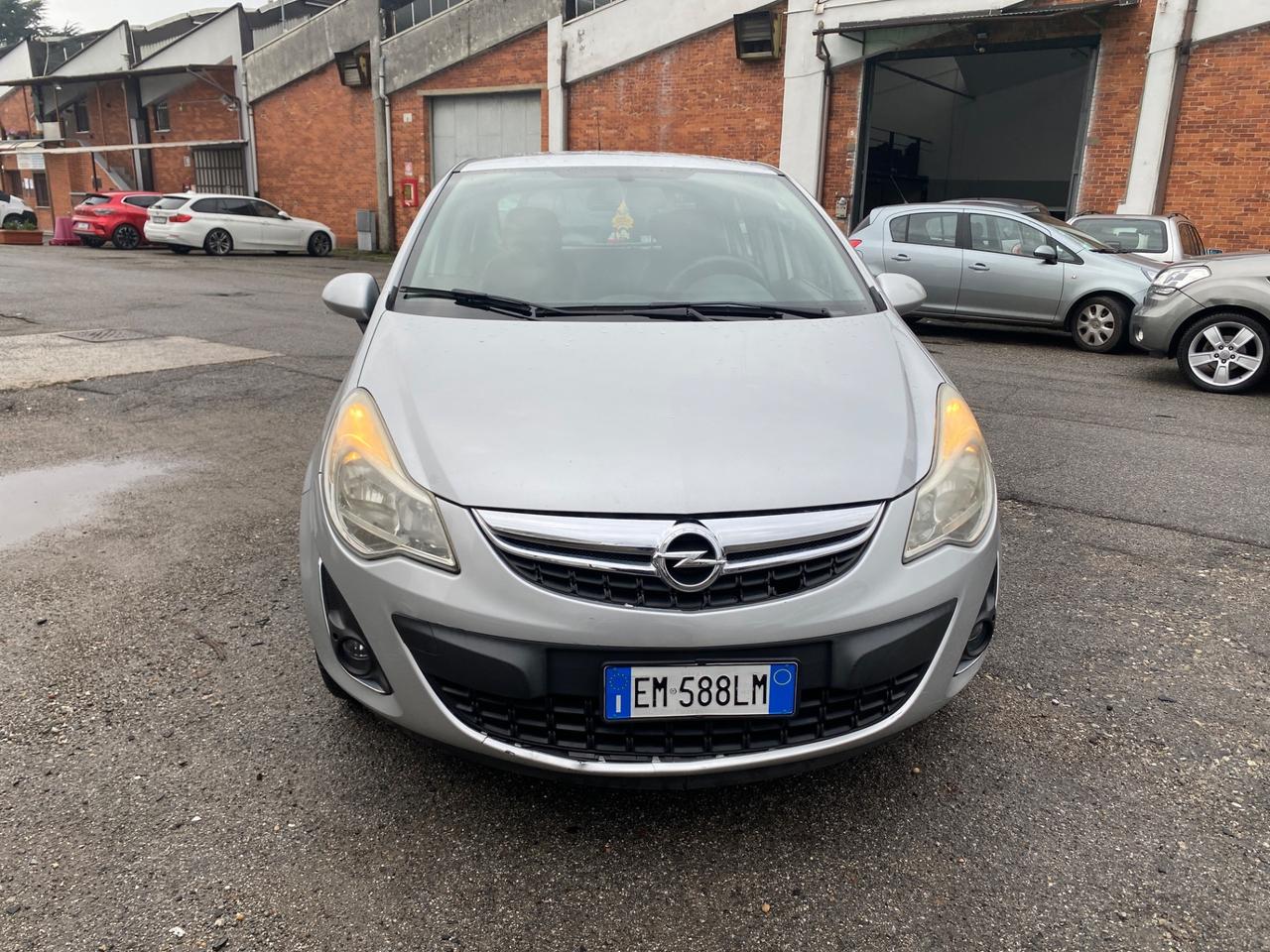 Opel Corsa 1.2 5 porte Elective