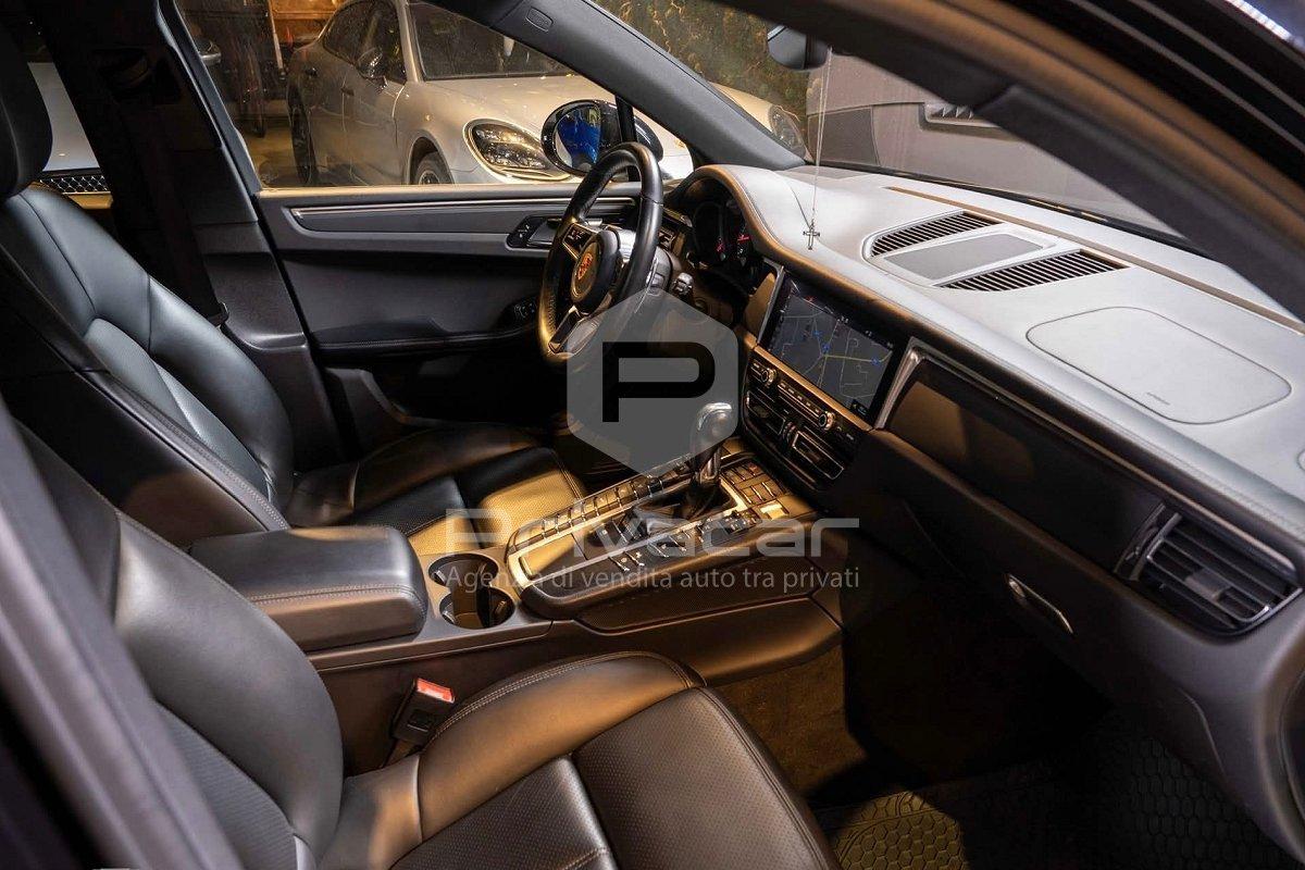 PORSCHE Macan 2.0