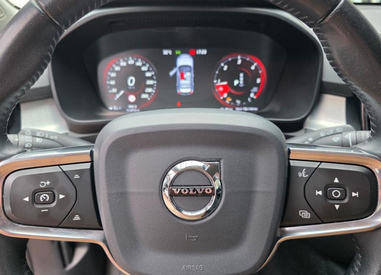 Volvo XC40 D3 Momentum