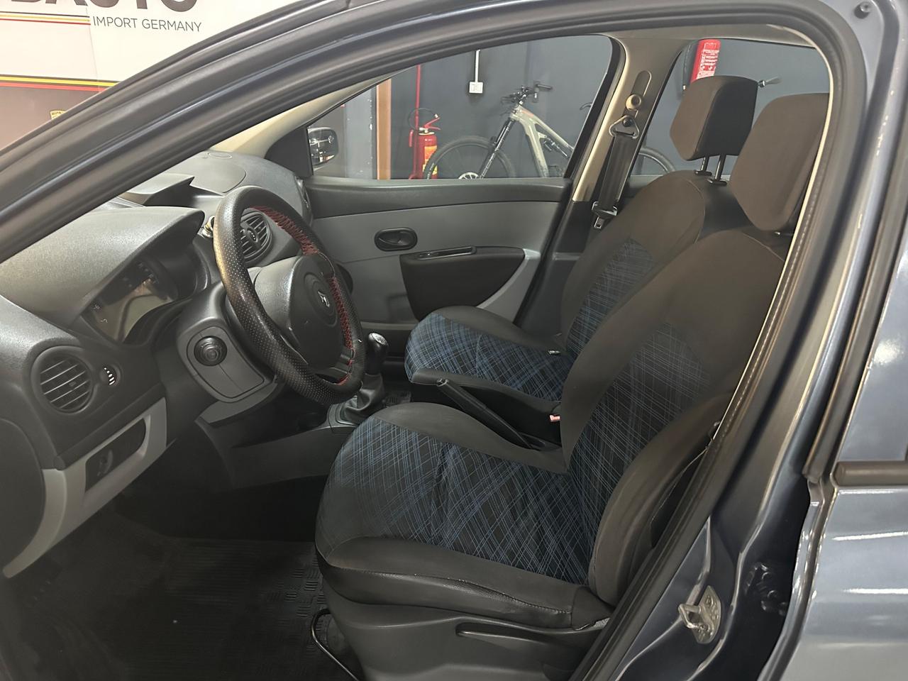 Renault Clio 1.2 16V 5 porte Dynamique