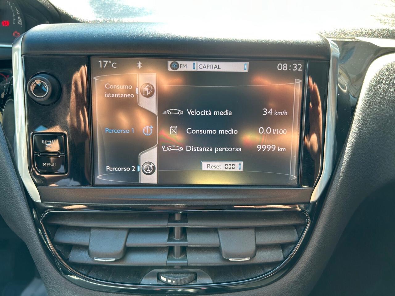 Peugeot 208 1.4 HDi 68 CV 5 porte Allure