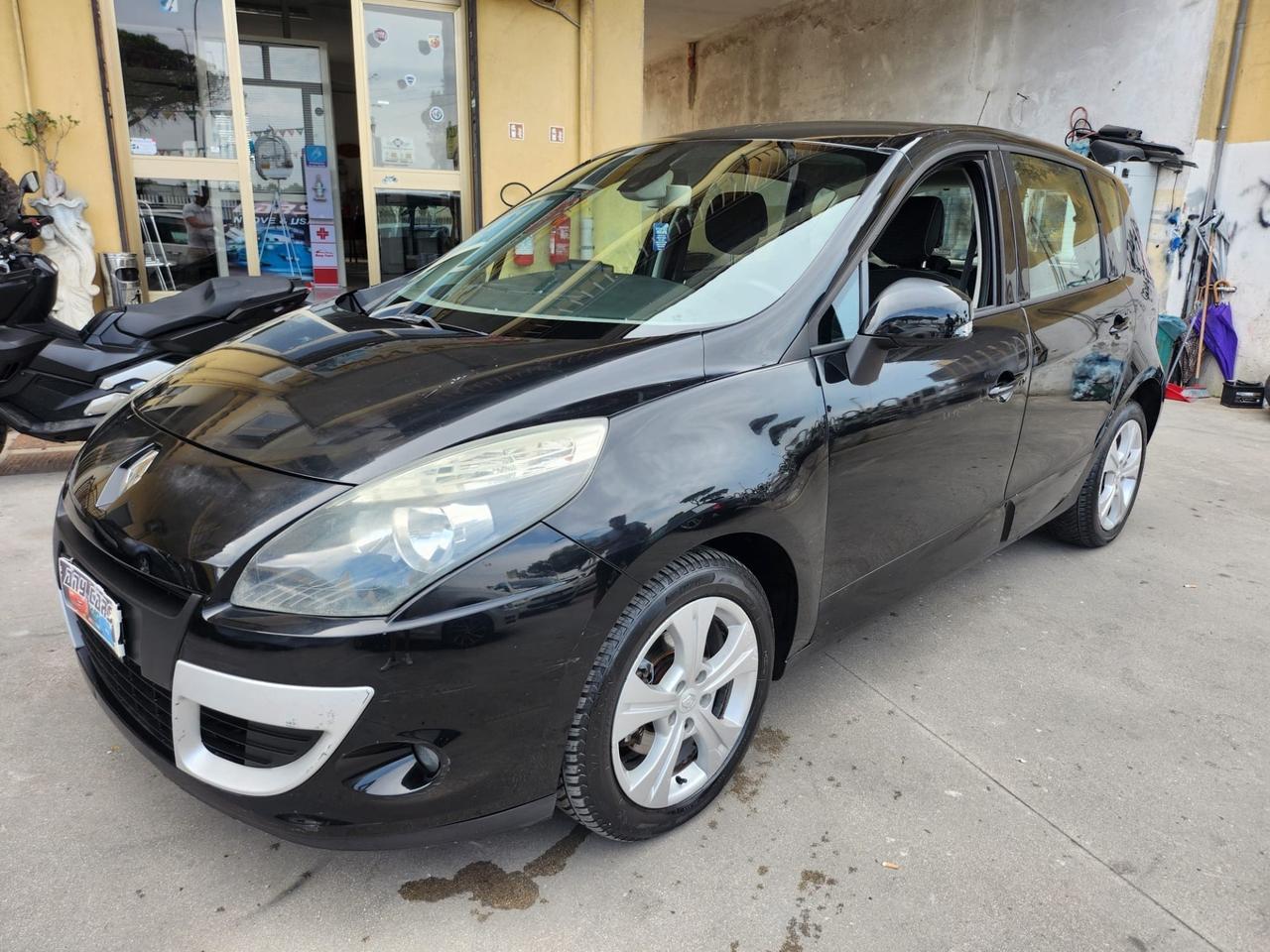 Renault Scenic X-Mod 1.5 dCi 110CV Luxe